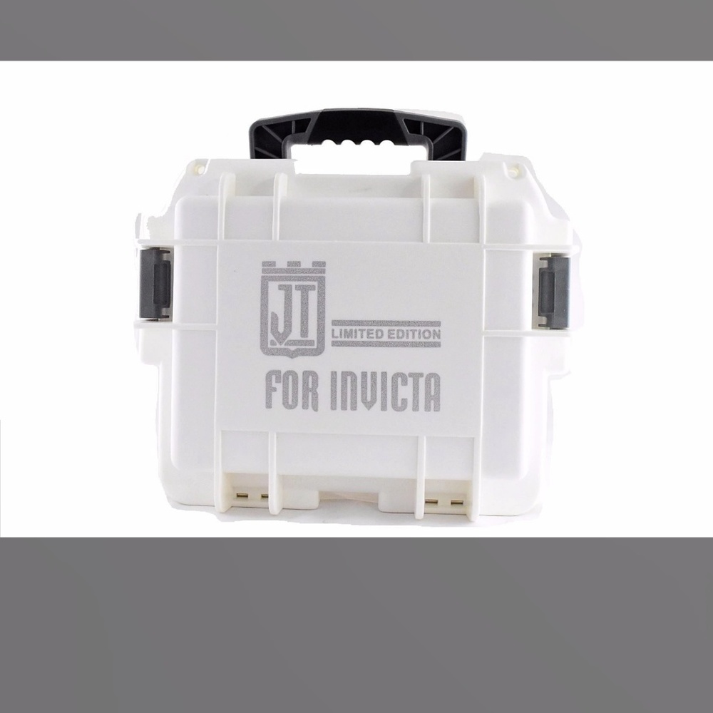 Invicta 3 slot watch case
